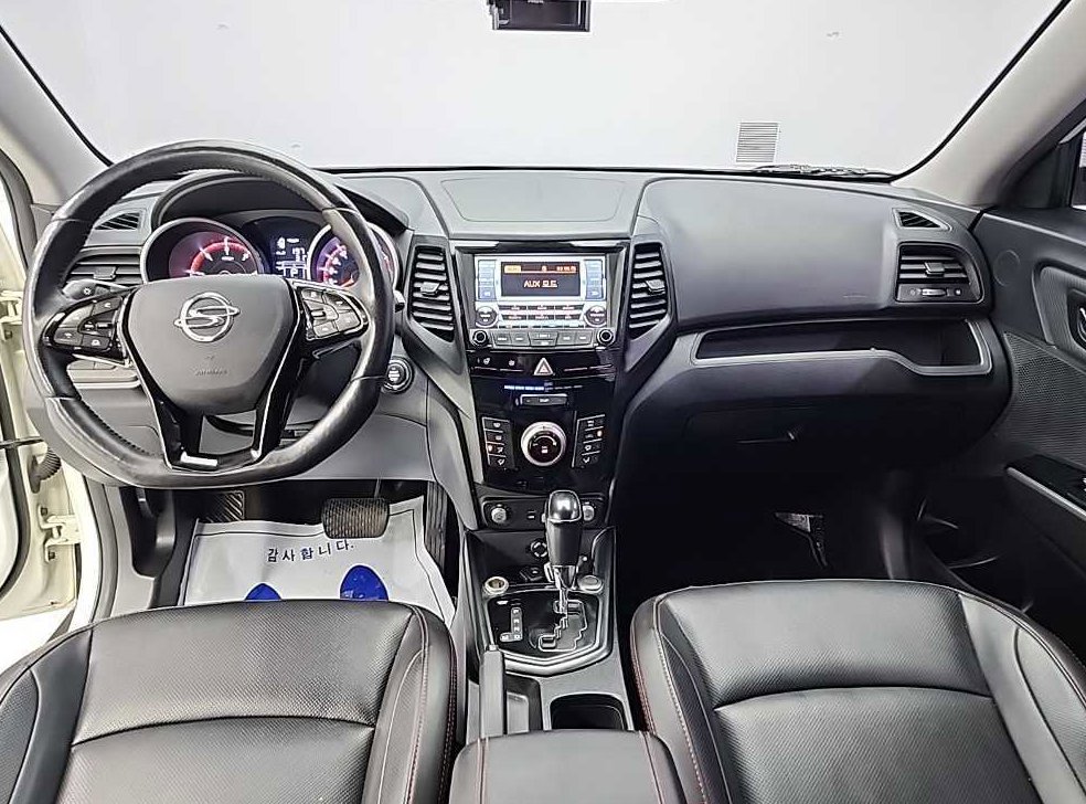 KG모빌리티(쌍용)  티볼리 4WD 디젤 1.6 RX 사진 7