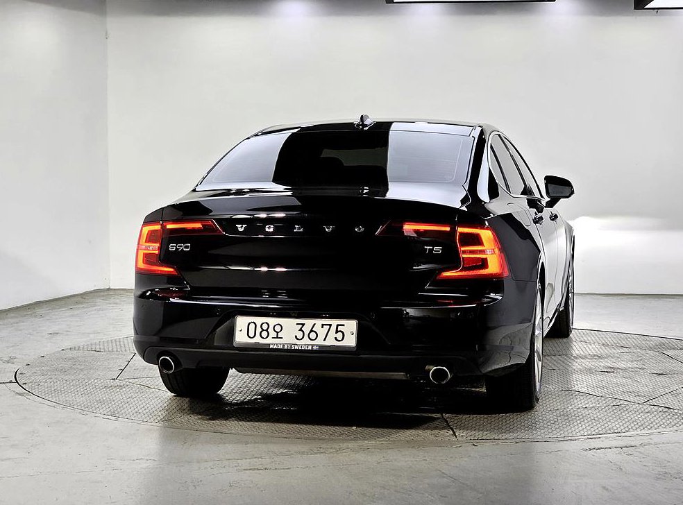 볼보 S90 T5 모멘텀 사진 3