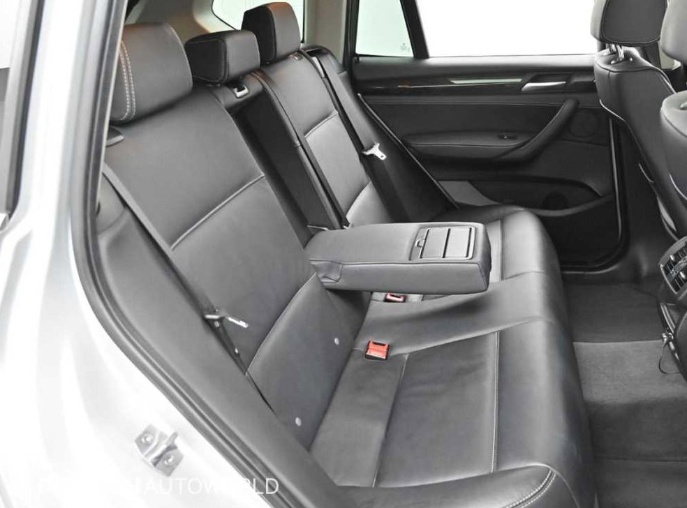 BMW X3 xDrive 20d 하이 사진 12