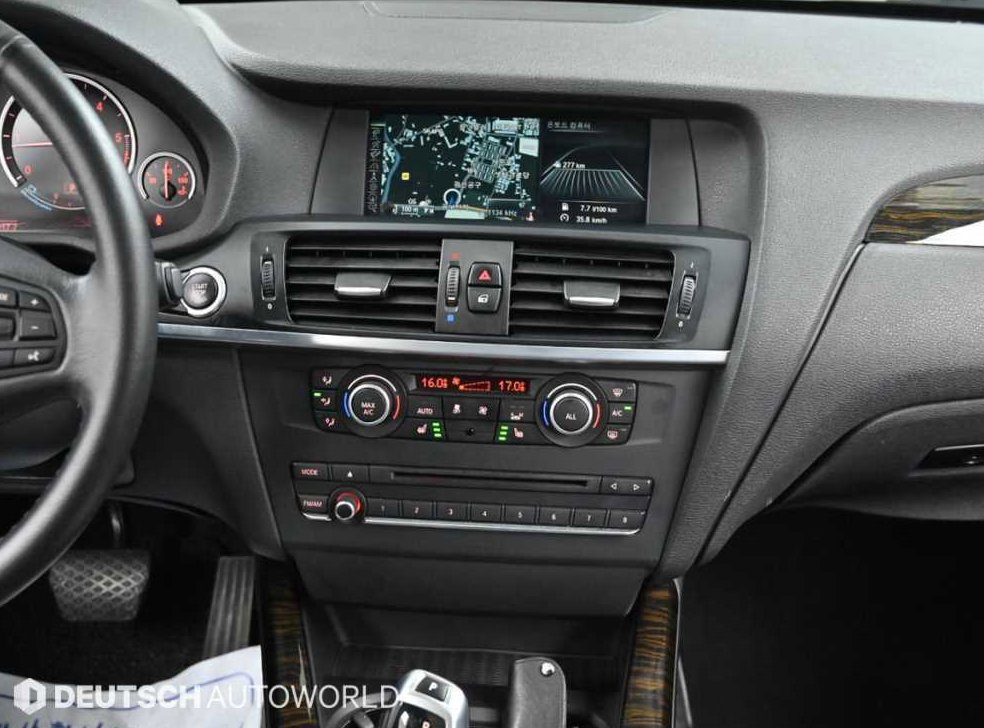 BMW X3 xDrive 20d 하이 사진 14