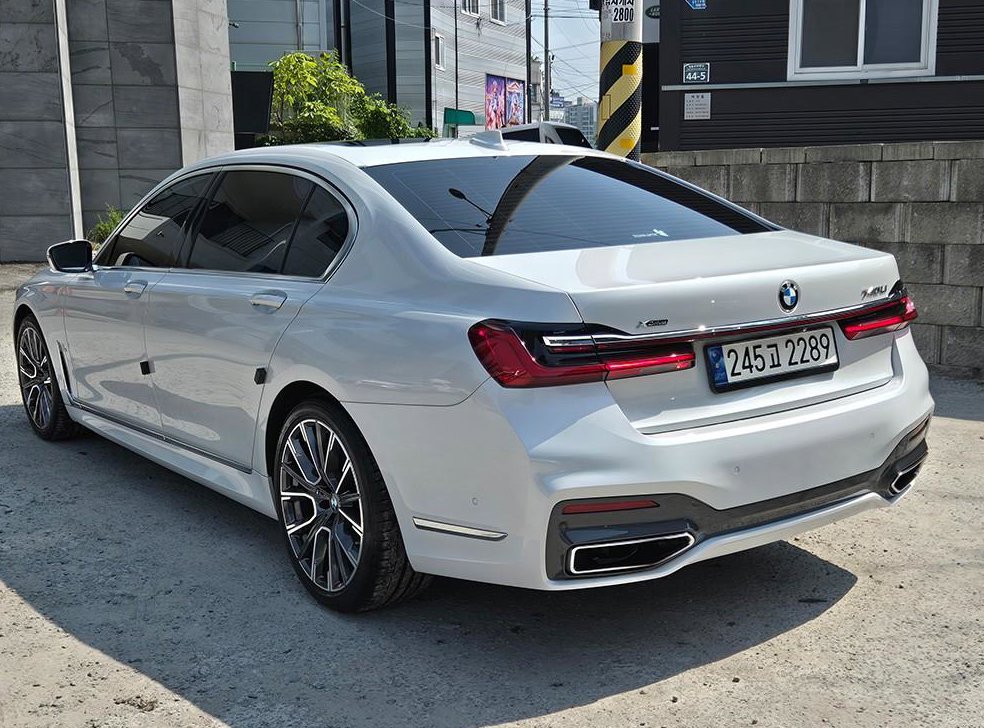 BMW 7시리즈 740Li xDrive M SPORT 스포츠 사진 3