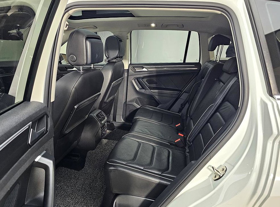 폭스바겐 티구안 2.0 TDI 프레스티지 사진 9