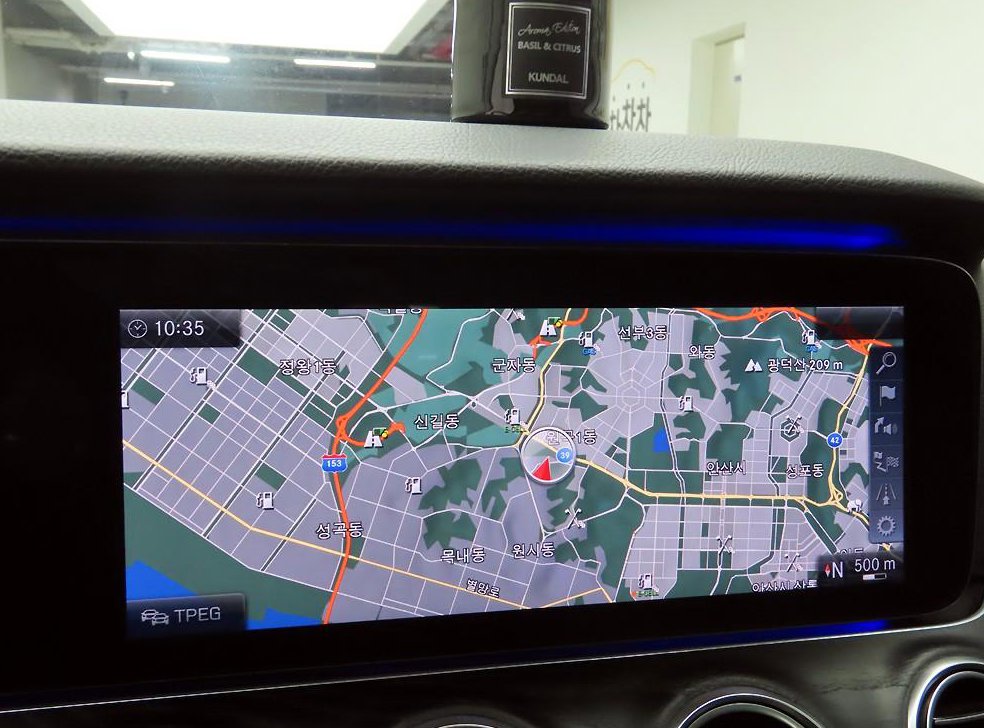 벤츠 E 클래스 E300 4MATIC 아방가르드 사진 9