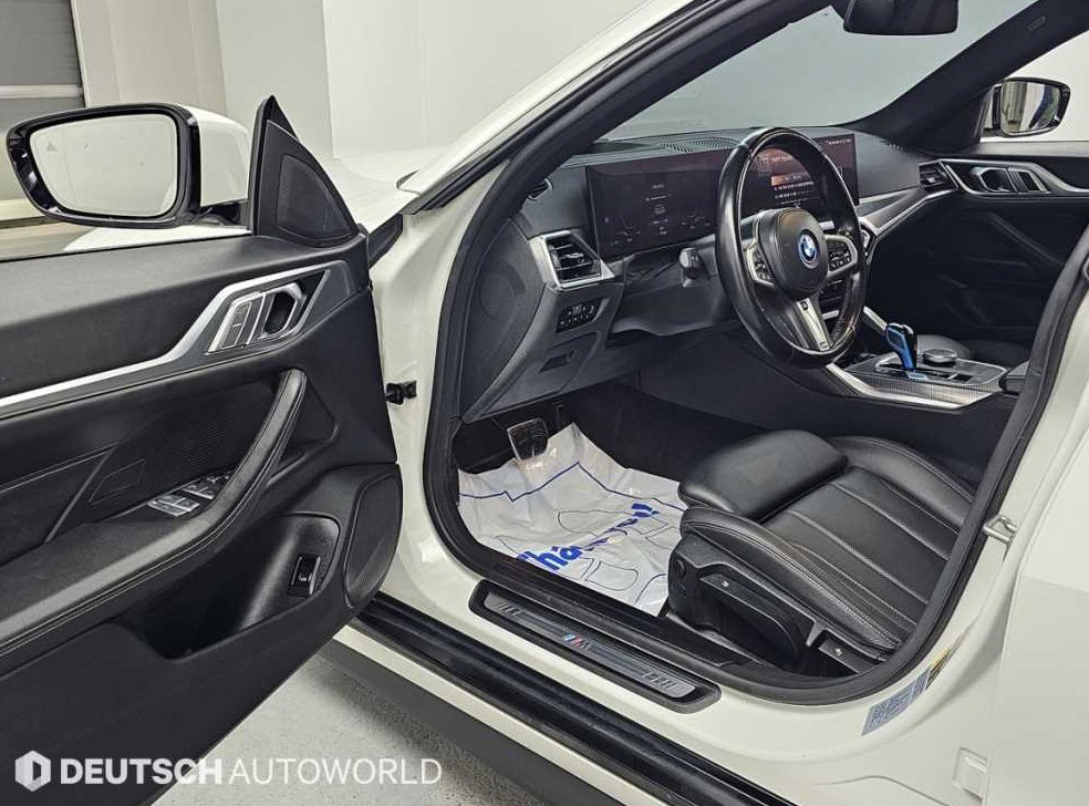 BMW i4 eDrive 40 사진 11