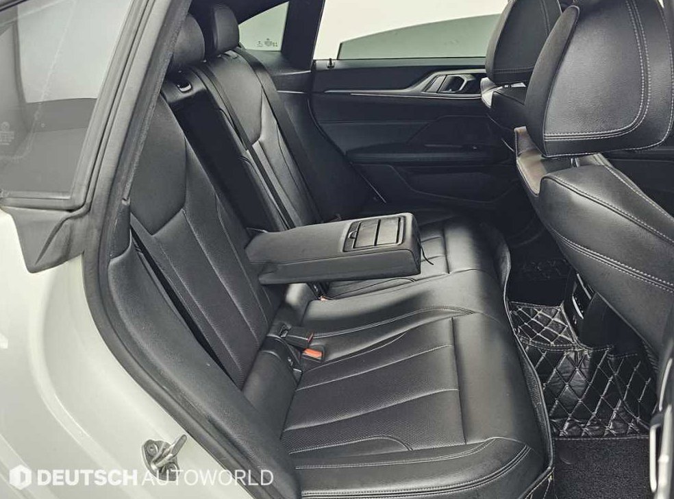 BMW i4 eDrive 40 사진 12