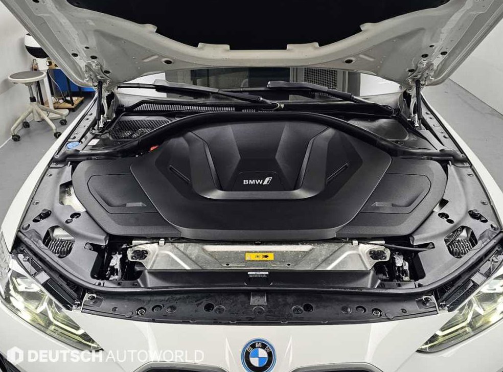 BMW i4 eDrive 40 사진 6