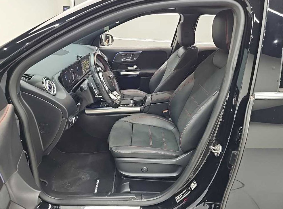 벤츠 GLA 클래스 GLA45 AMG 4MATIC + 사진 11
