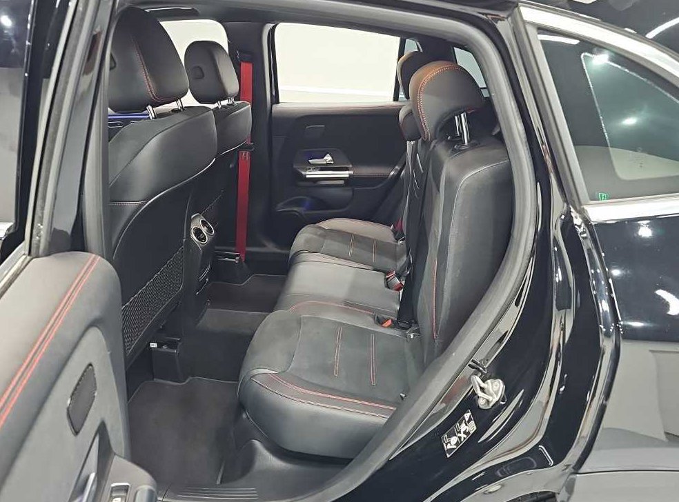 벤츠 GLA 클래스 GLA45 AMG 4MATIC + 사진 12