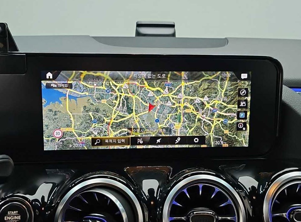 벤츠 GLA 클래스 GLA45 AMG 4MATIC + 사진 14