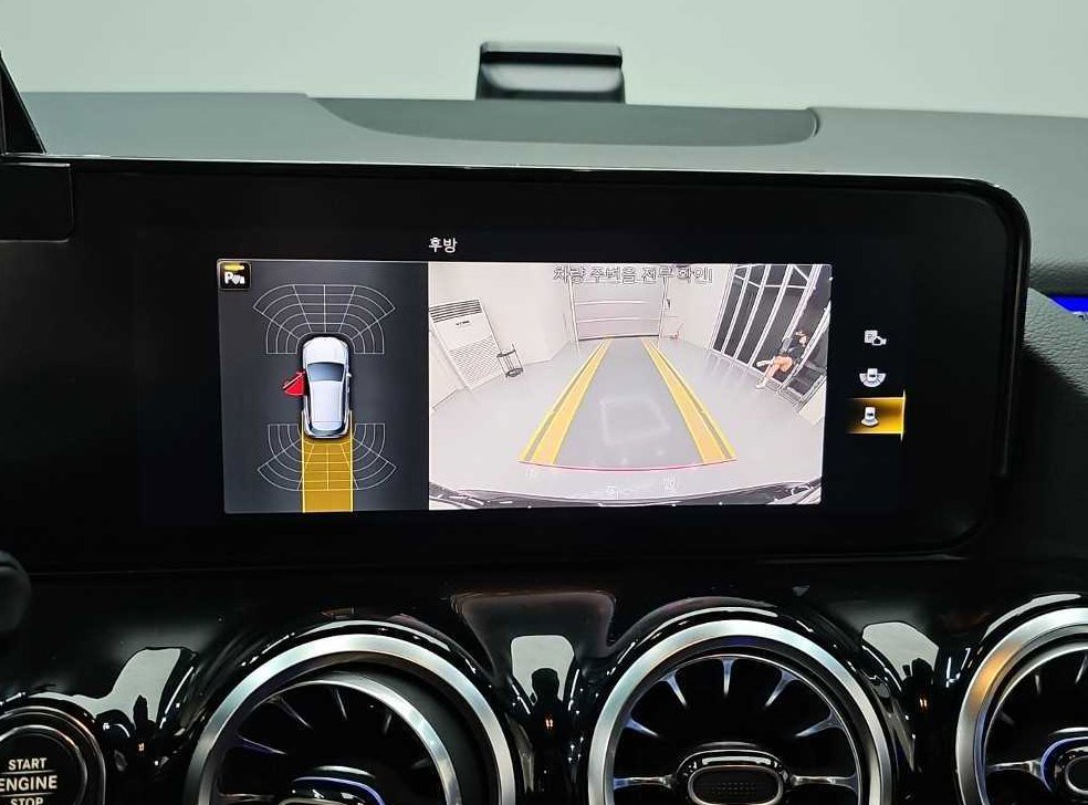 벤츠 GLA 클래스 GLA45 AMG 4MATIC + 사진 15