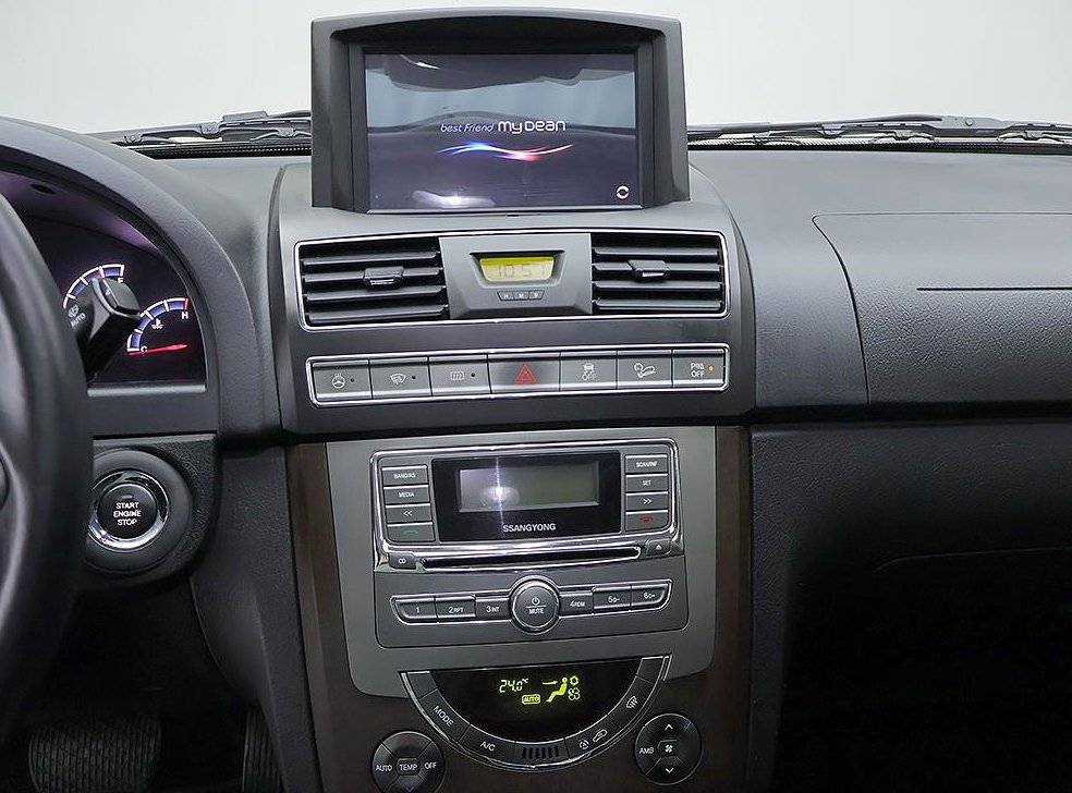 KG모빌리티(쌍용)  렉스턴 2.0  4WD RX7 사진 9