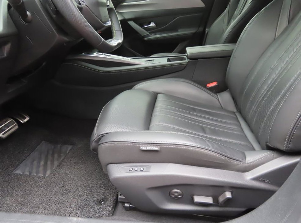 푸조 408 1.2 Pure Tech GT 사진 15
