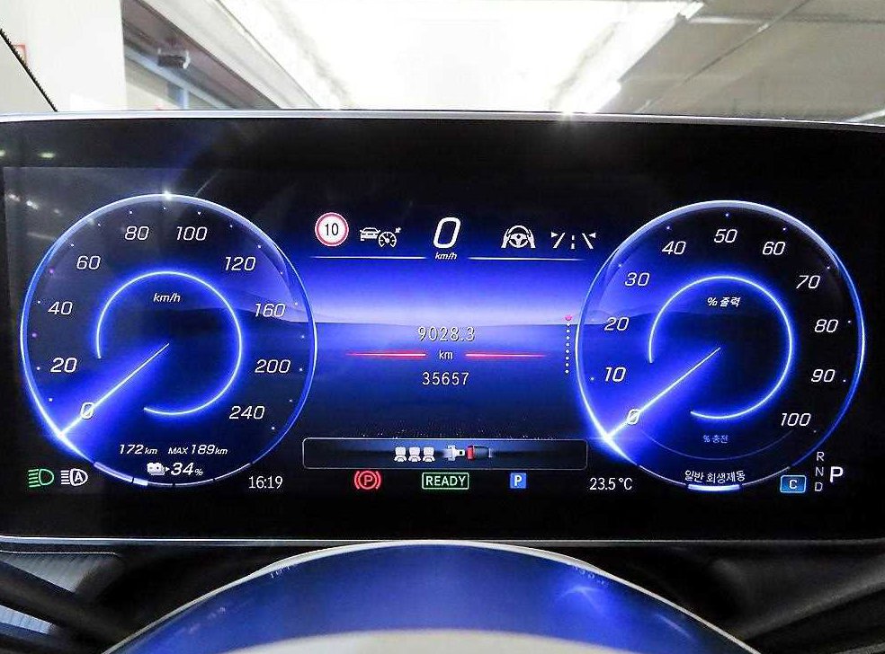벤츠 EQE EQE500 4MATIC 사진 9