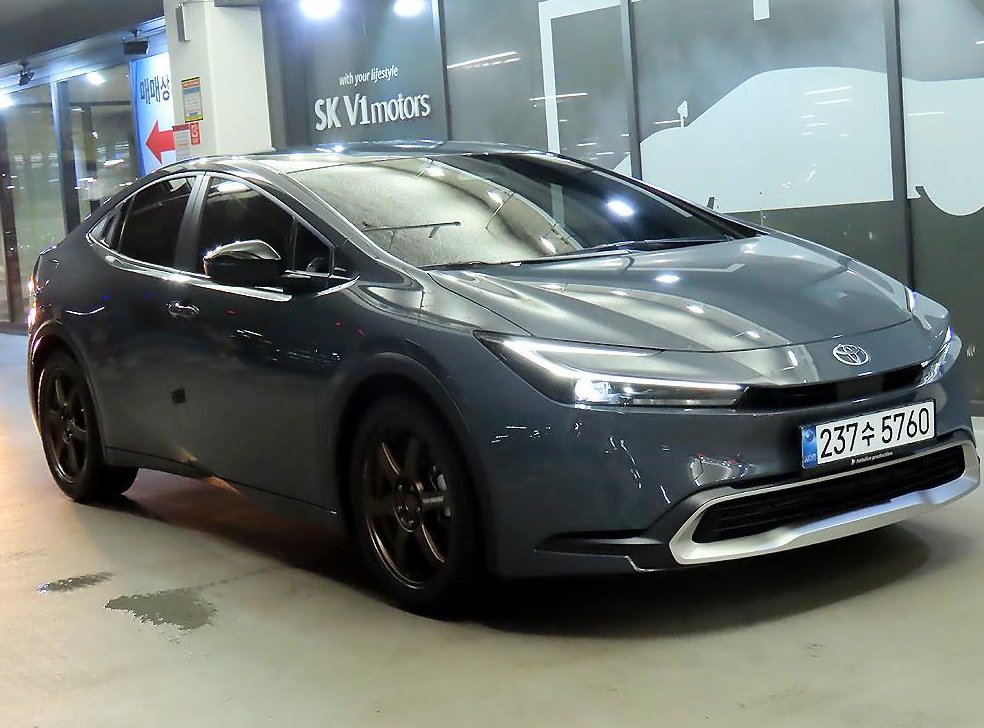 토요타 프리우스 2.0 PHEV SE