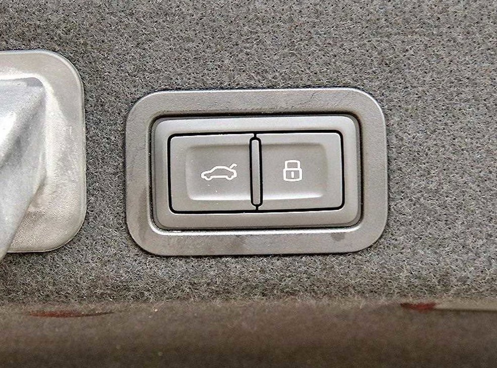 아우디 A6 40 TDI 콰트로 사진 17