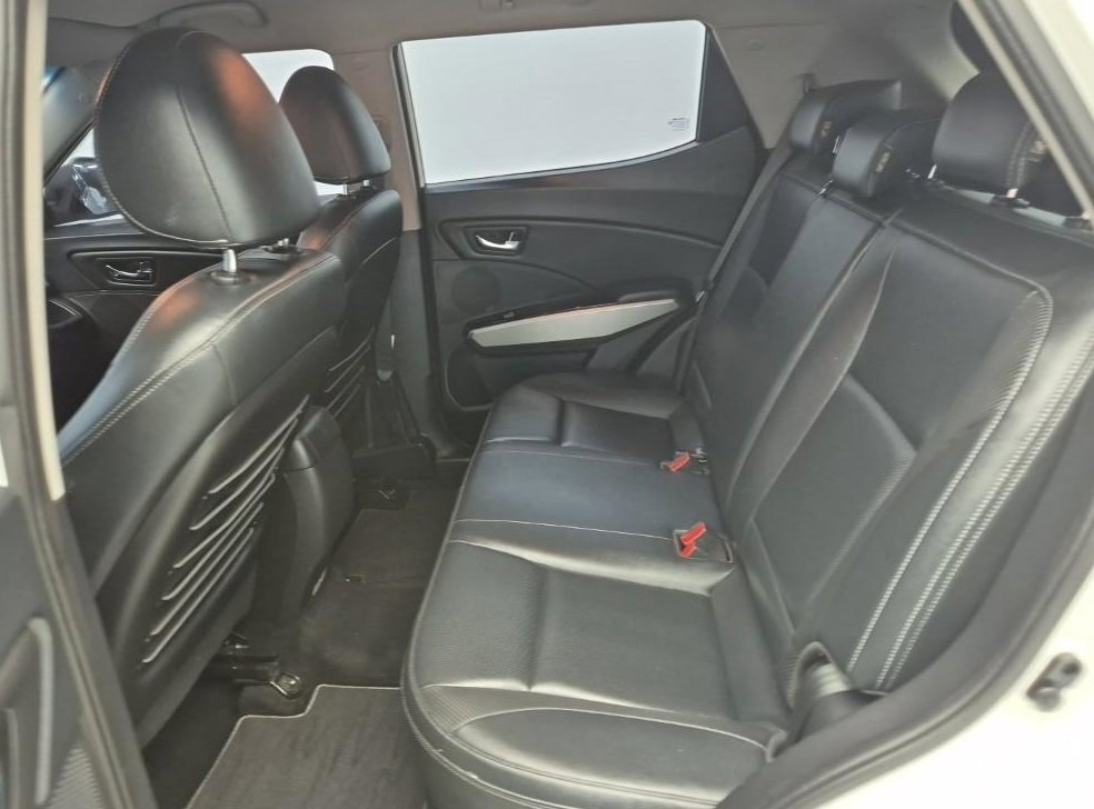 KG모빌리티(쌍용)  티볼리 디젤 2WD 1.6 VX 사진 12