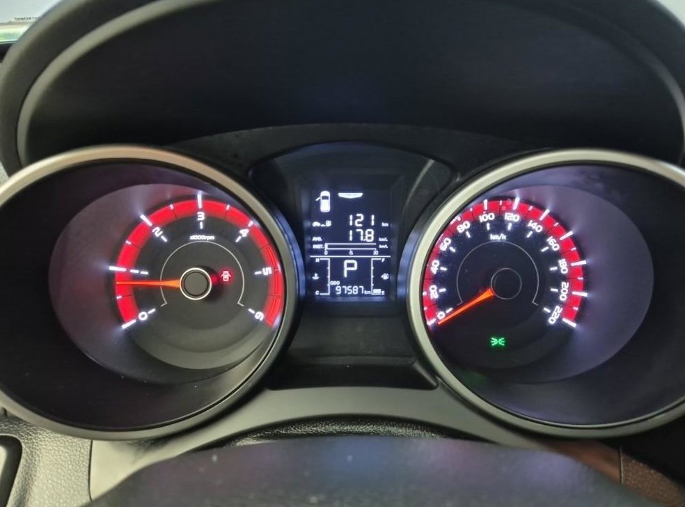 KG모빌리티(쌍용)  티볼리 디젤 2WD 1.6 VX 사진 6