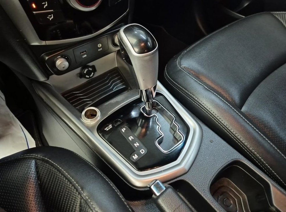 KG모빌리티(쌍용)  티볼리 디젤 2WD 1.6 VX 사진 8