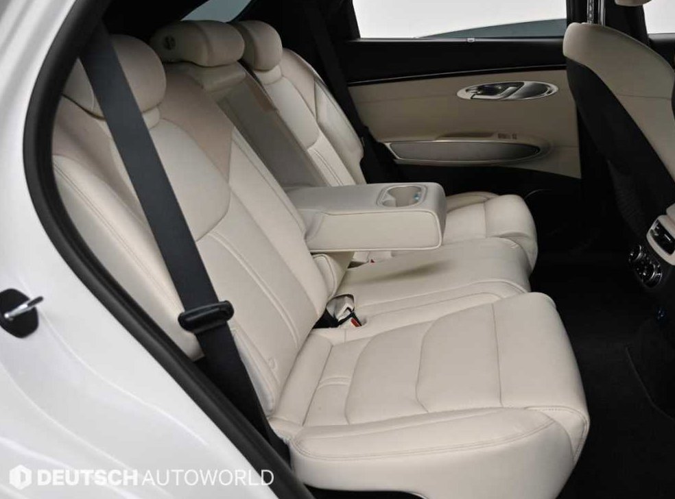 제네시스 GV70 e-AWD 사진 13