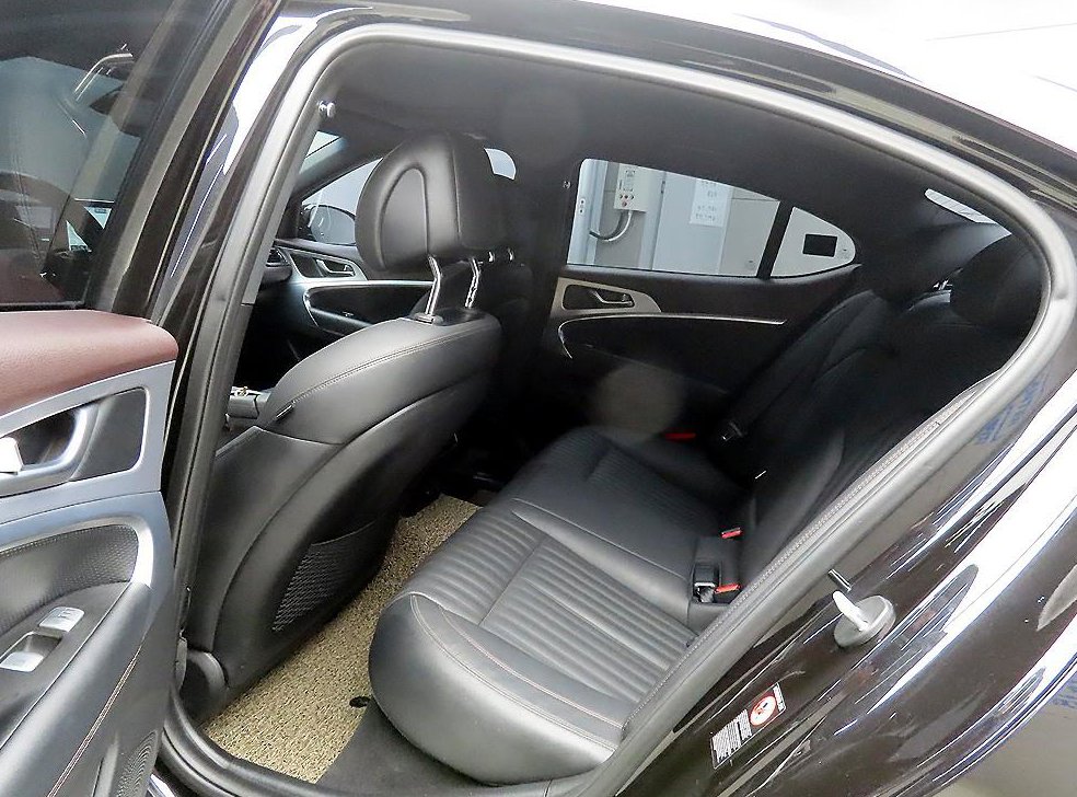 제네시스 G70 2.0T AWD 사진 6