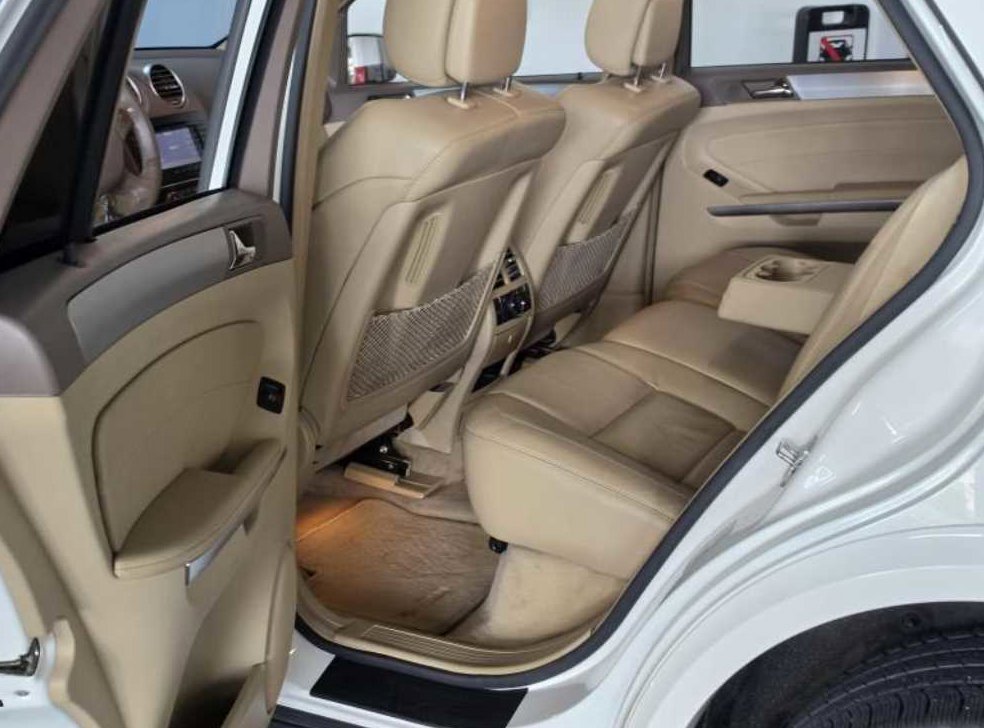 벤츠 M 클래스 ML63 AMG 사진 6