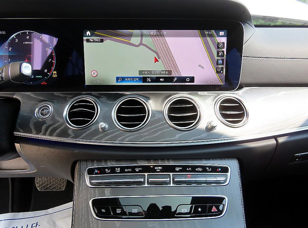 벤츠 E 클래스 E350 4MATIC 아방가르드 사진 13