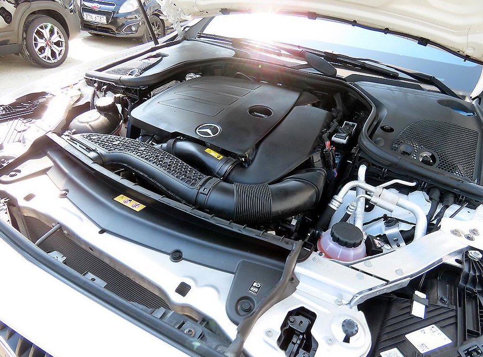 벤츠 E 클래스 E350 4MATIC 아방가르드 사진 19