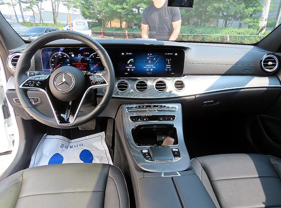 벤츠 E 클래스 E350 4MATIC 아방가르드 사진 7