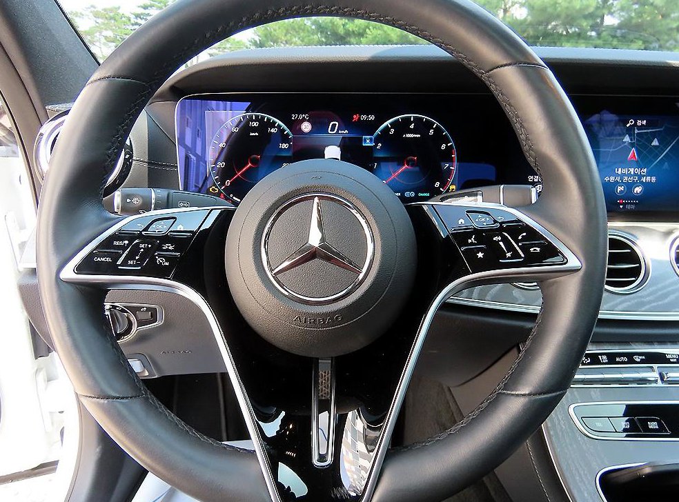 벤츠 E 클래스 E350 4MATIC 아방가르드 사진 8