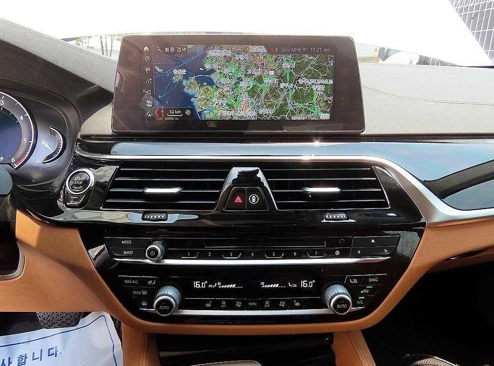 BMW 5시리즈 520d 럭셔리 스페셜 에디션 사진 12