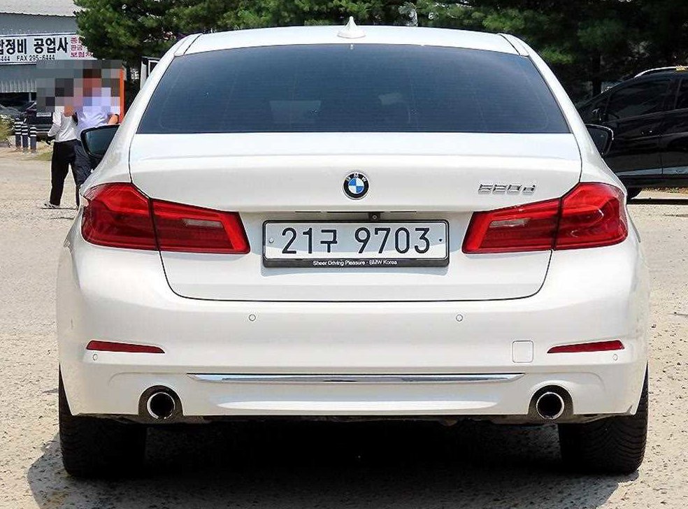 BMW 5시리즈 520d 럭셔리 스페셜 에디션 사진 4