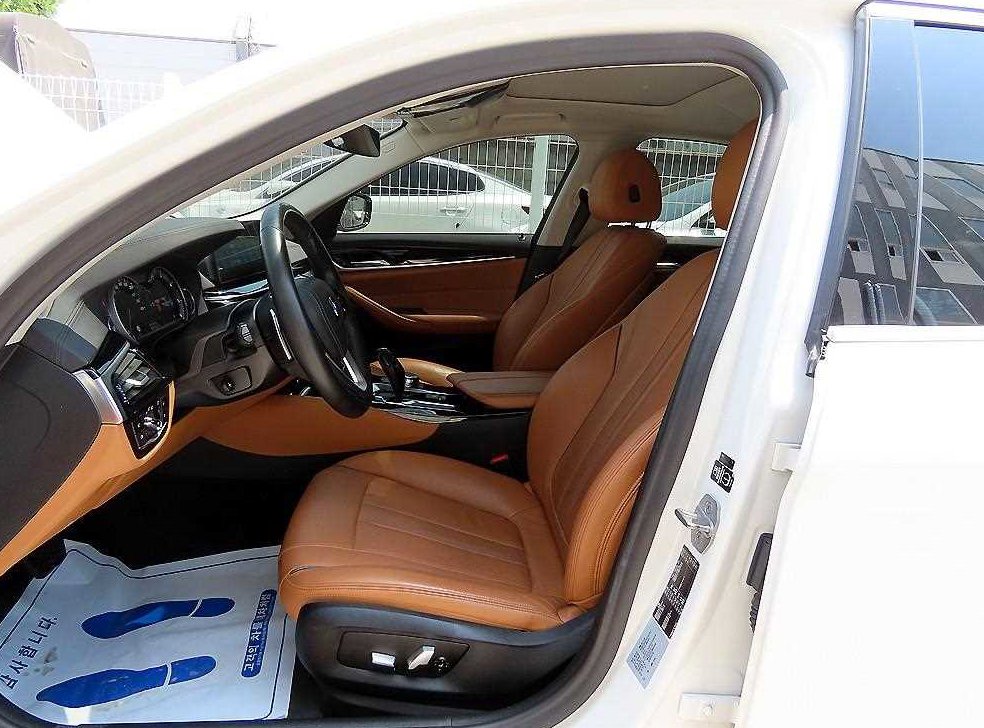 BMW 5시리즈 520d 럭셔리 스페셜 에디션 사진 5