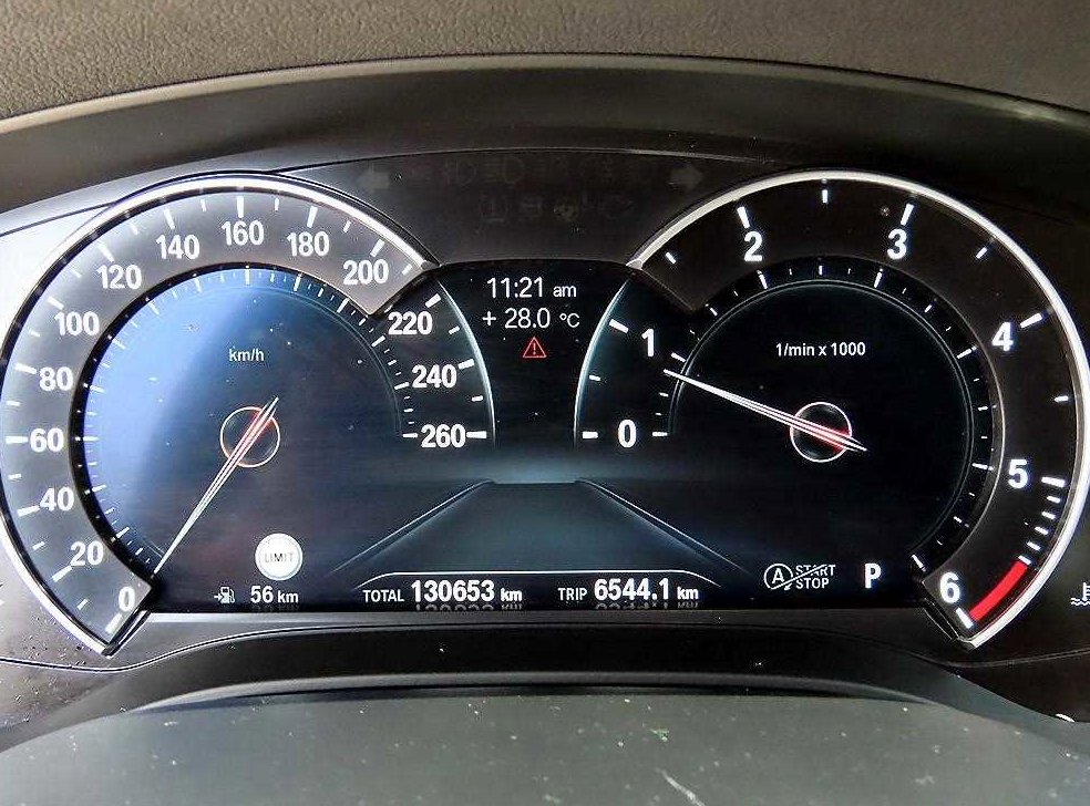 BMW 5시리즈 520d 럭셔리 스페셜 에디션 사진 8