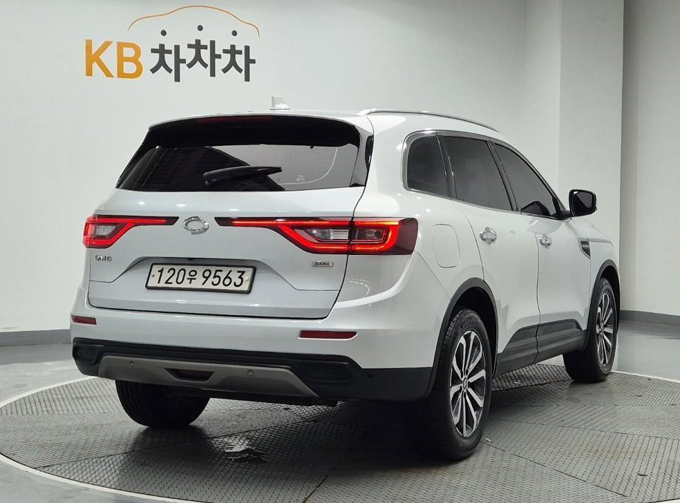 르노코리아(삼성) QM6 가솔린 2.0 GDe RE 2WD 사진 3
