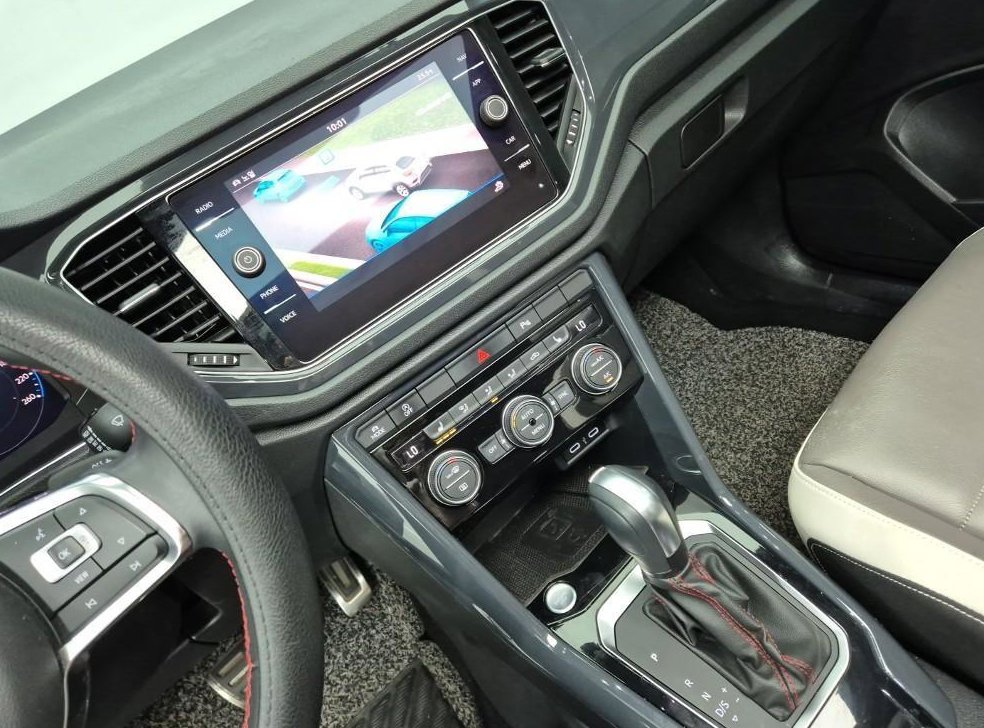 폭스바겐 티록 2.0 TDI 프레스티지 사진 10