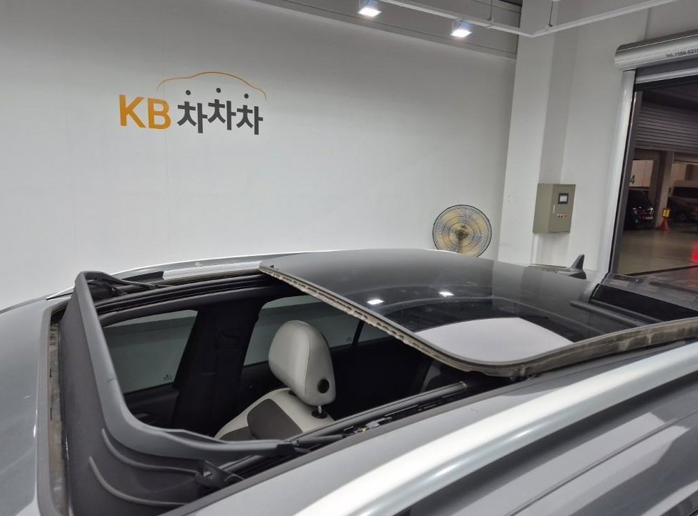 폭스바겐 티록 2.0 TDI 프레스티지 사진 13