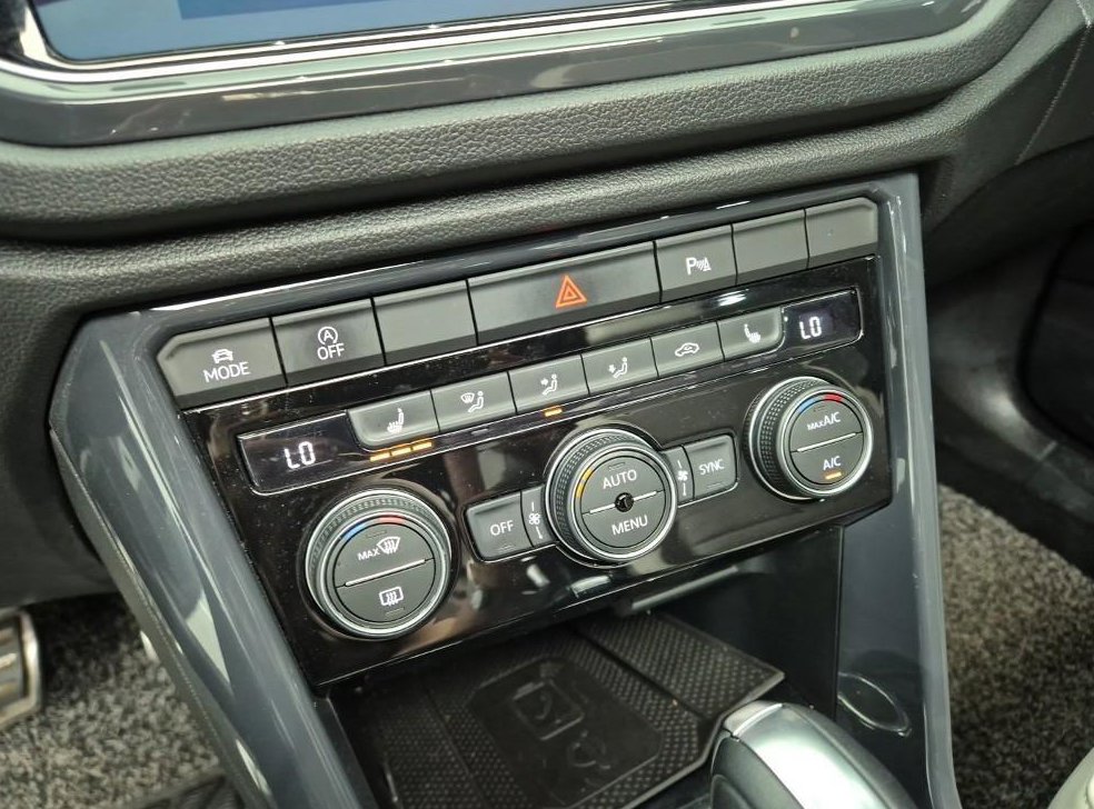 폭스바겐 티록 2.0 TDI 프레스티지 사진 18