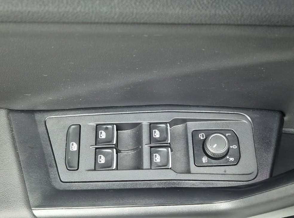 폭스바겐 티록 2.0 TDI 프레스티지 사진 19