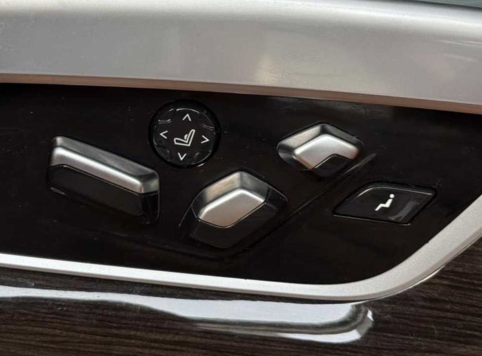 BMW 7시리즈 730d xDrive 디자인 퓨어 엑설런스 사진 14