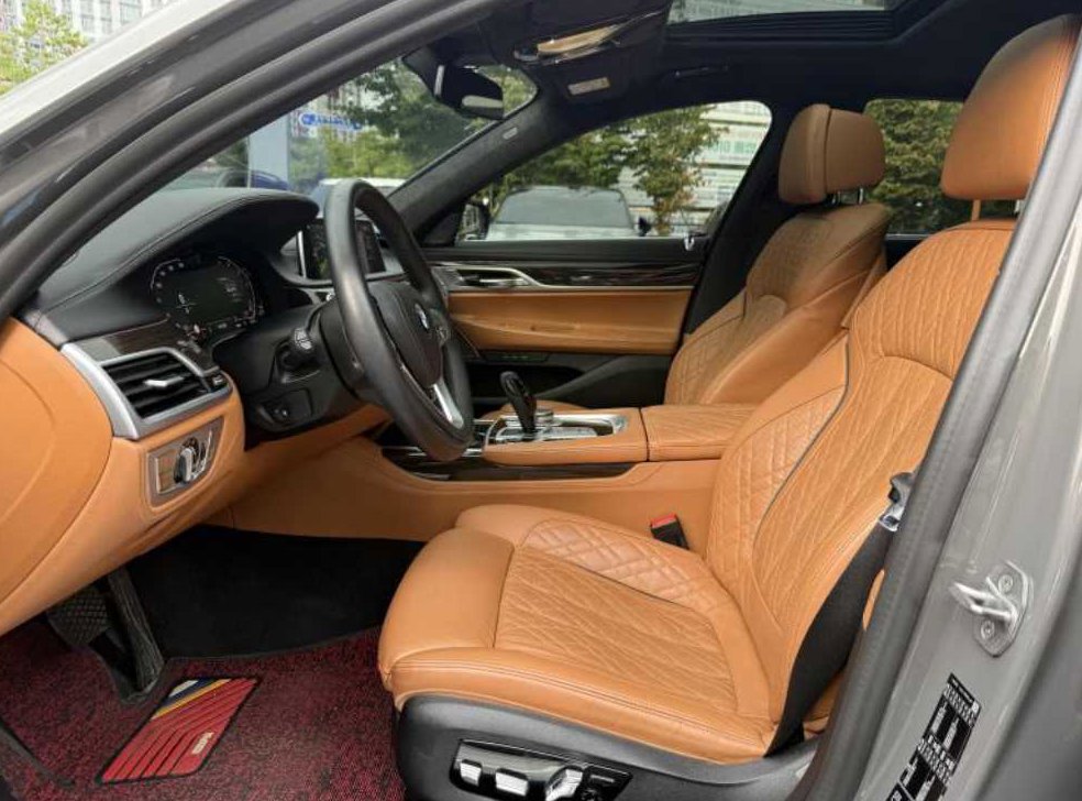 BMW 7시리즈 730d xDrive 디자인 퓨어 엑설런스 사진 9