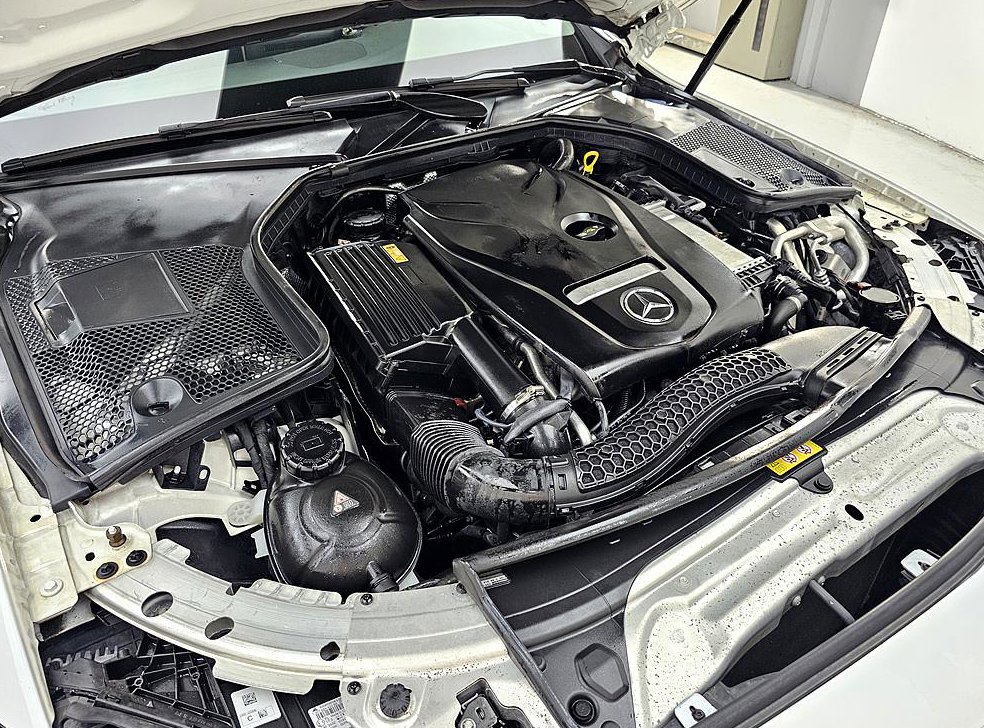 벤츠 C 클래스 C200 아방가르드 사진 6