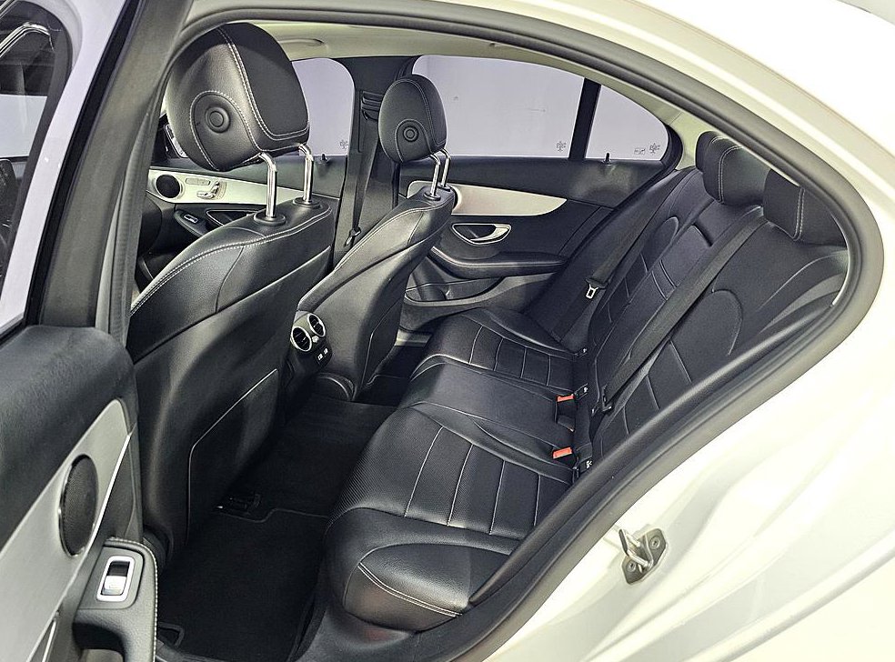 벤츠 C 클래스 C200 아방가르드 사진 9