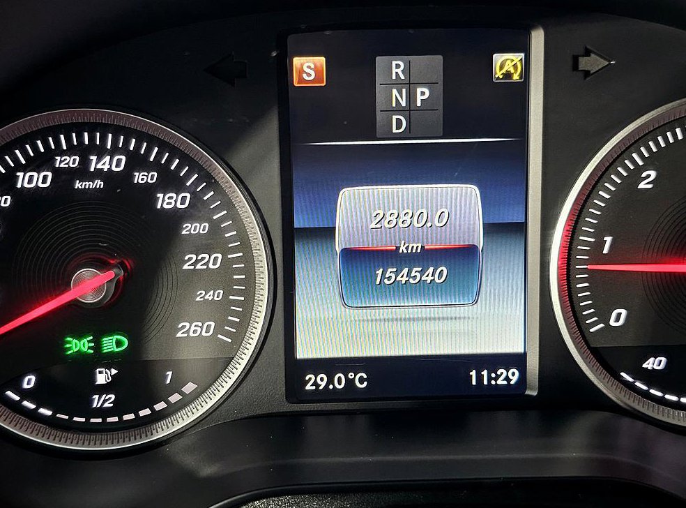 벤츠 GLC 클래스 GLC 220 d 4MATIC 사진 7