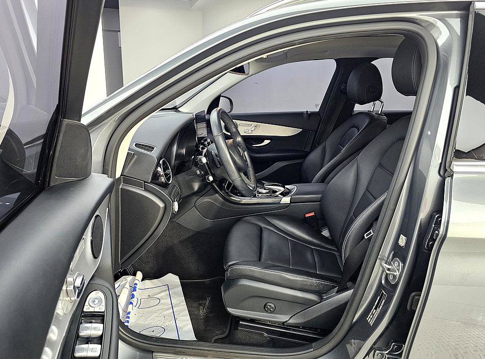 벤츠 GLC 클래스 GLC 220 d 4MATIC 사진 8