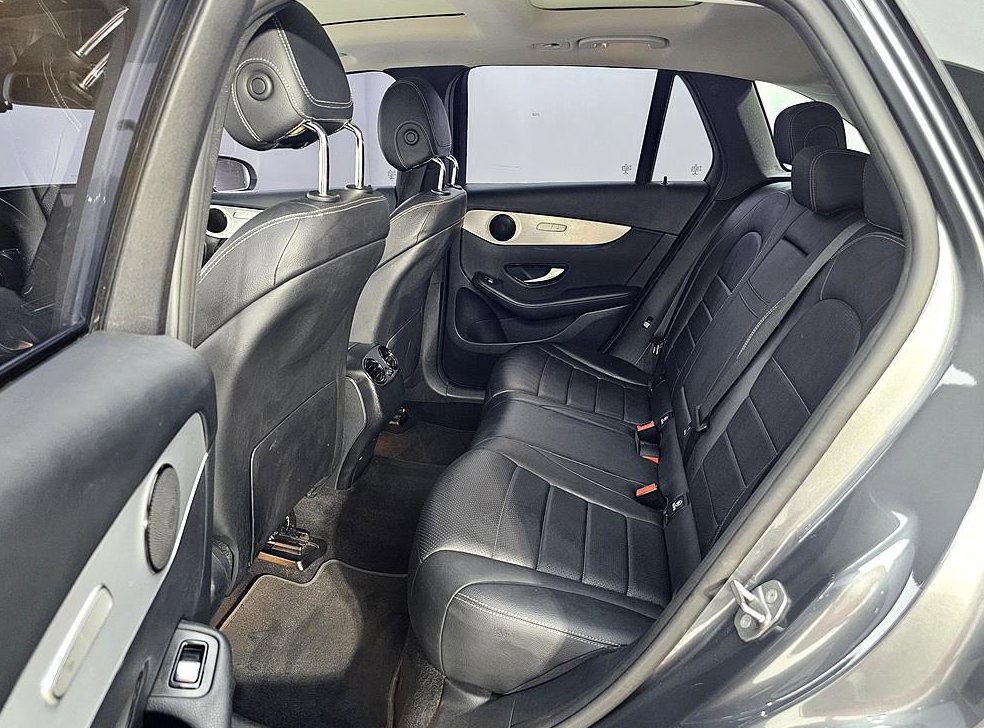 벤츠 GLC 클래스 GLC 220 d 4MATIC 사진 9