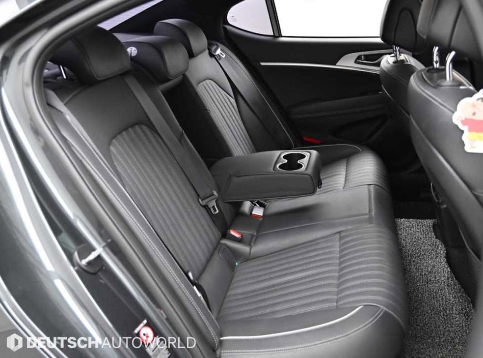 제네시스 G70 2.0T AWD 사진 12