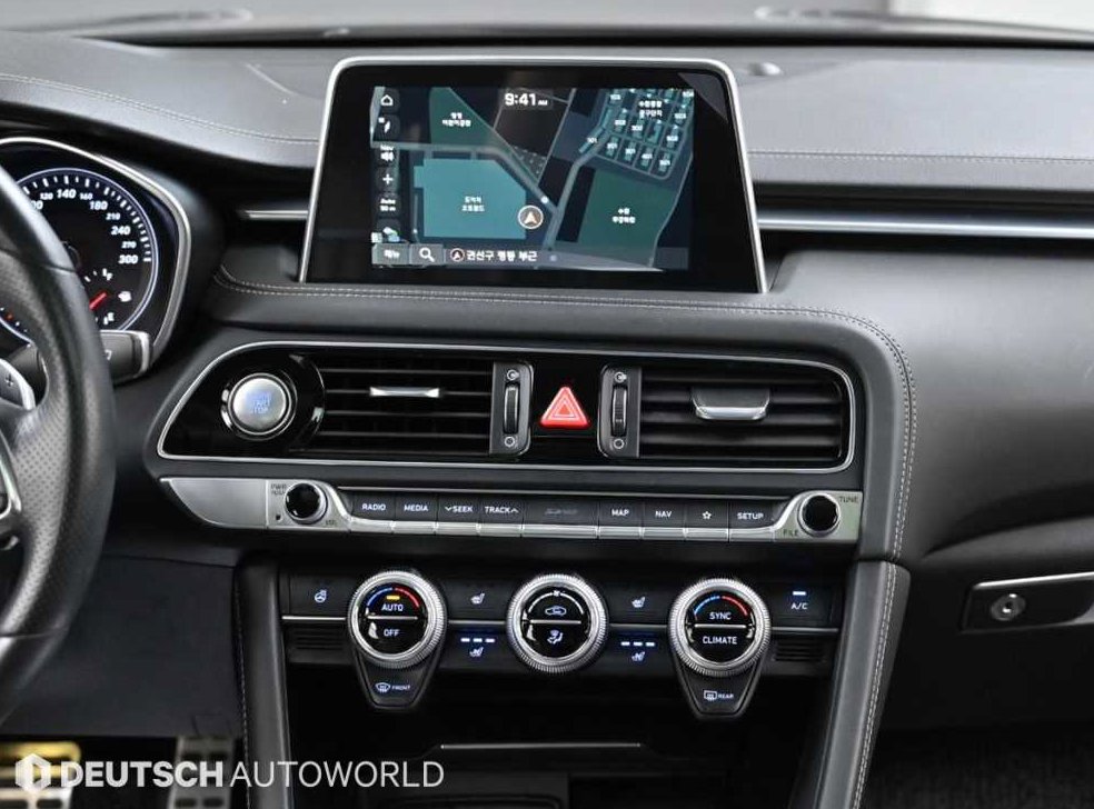제네시스 G70 2.0T AWD 사진 14