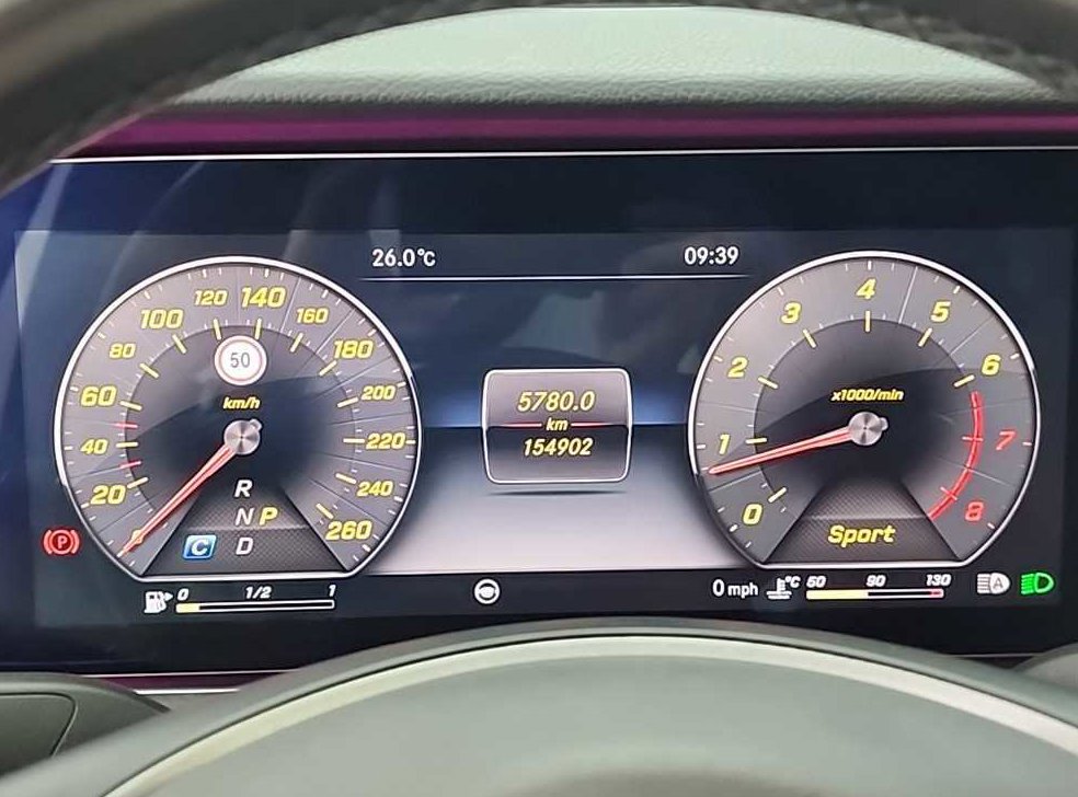 벤츠 E 클래스 E300 4MATIC 아방가르드인텔리전트드라이브 사진 6