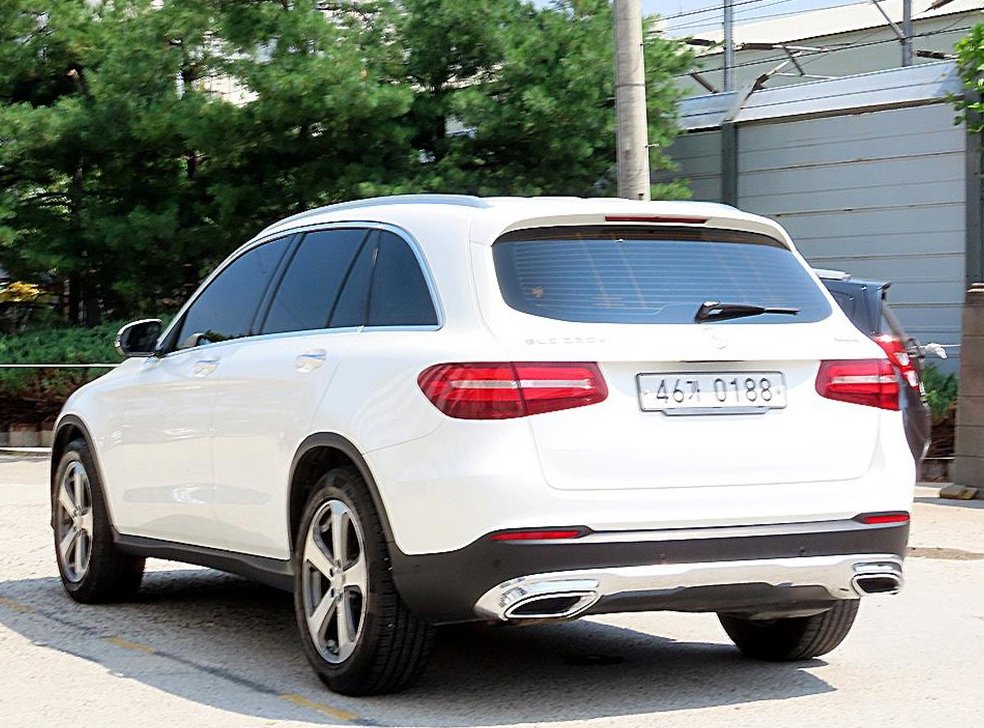 벤츠 GLC 클래스 GLC 220 d 4MAITC 프리미엄 사진 3