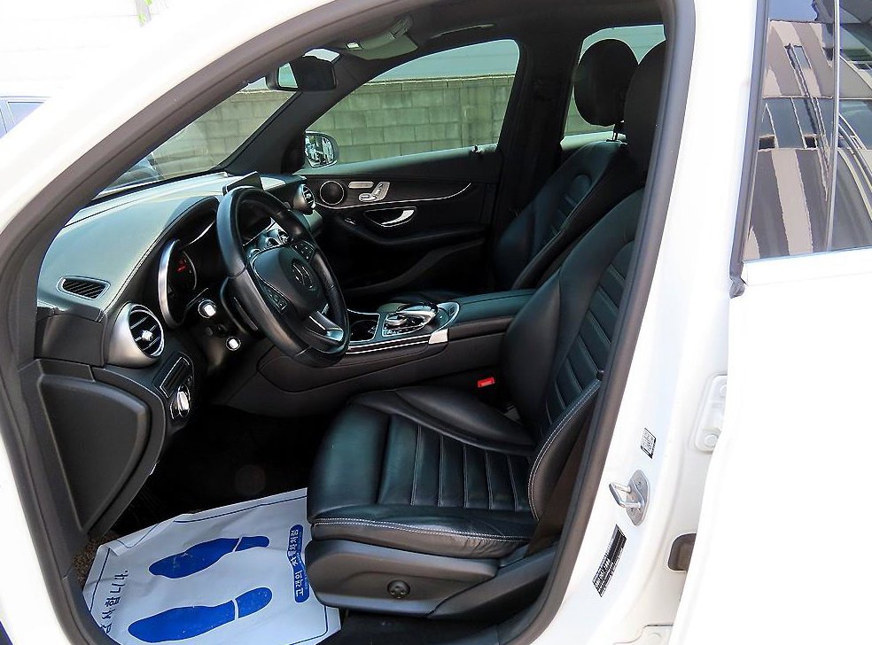 벤츠 GLC 클래스 GLC 220 d 4MAITC 프리미엄 사진 5